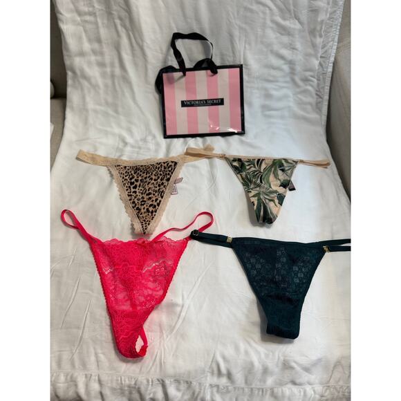 Victoria’s Secret Mixed V-String & Thong Lot – Size Medium - NWT - Picture 1 of 2